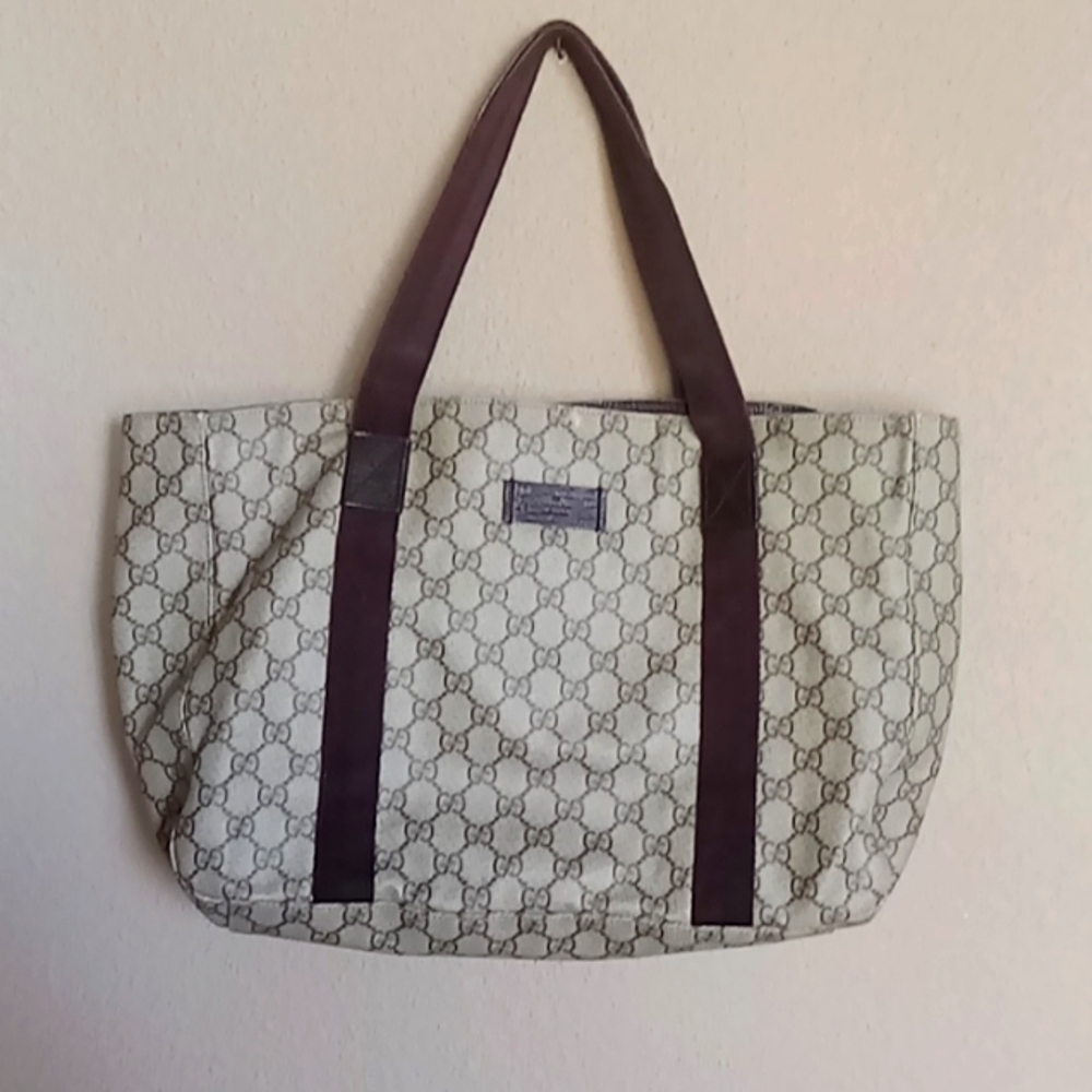Oversized Gucci bag